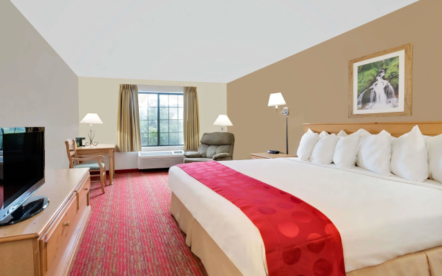 Comfort Inn & Suites Summerset - North Rapid City