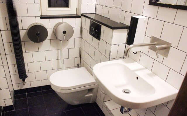 Sir Toby's Hostel
