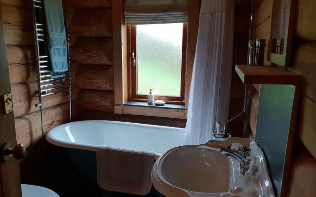 Newland Valley Log Cabins