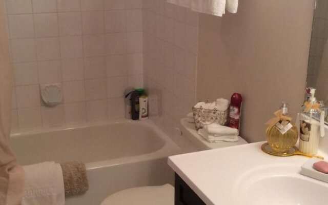 Peachland Lakeview Vacation Suite