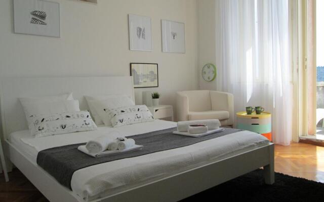 St. Lazarus Room