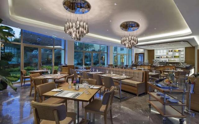 DoubleTree by Hilton Hotel Istanbul - Tuzla