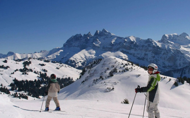 Hôtel Loisirs Les Côtes, Résidence et Chalets