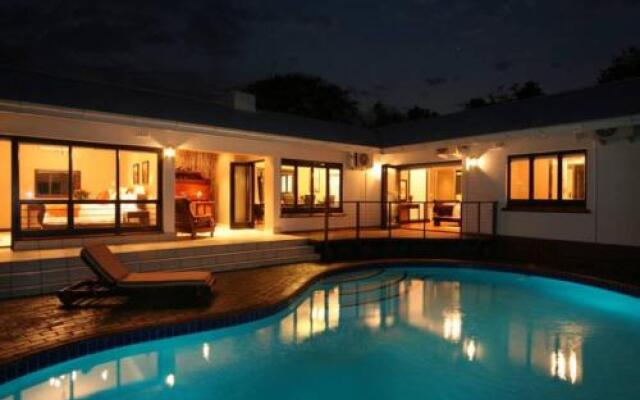 Riverside de Charmoy Estate Guest House