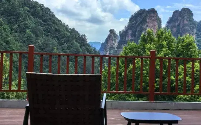 Yueshanju Hostel