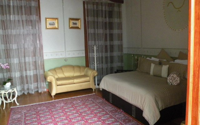 Azcami Boutique Hotel