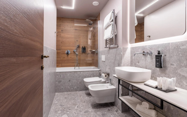 Oakwood Residence Sukhumvit 24 Bangkok