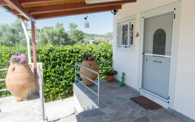 Ortaki Traditional House