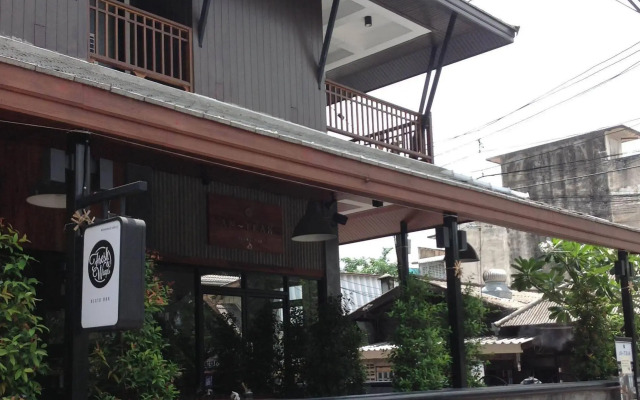 The An-Teak Chiang Mai