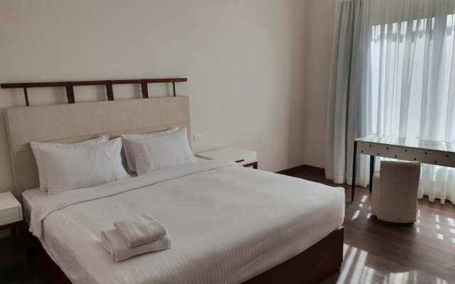 Vesta - Luxury Apt - 3br - Cfc IV