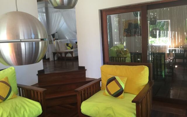 Adonys Eden Lodge