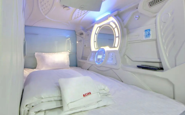 Hotel Astropods Airport, Mumbai