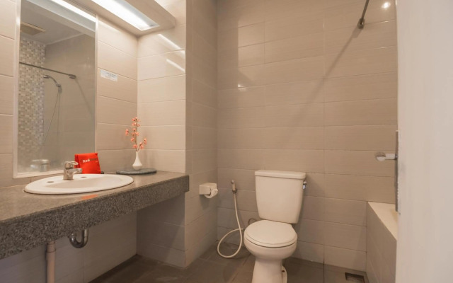 RedDoorz Plus near Kampung Gajah 3