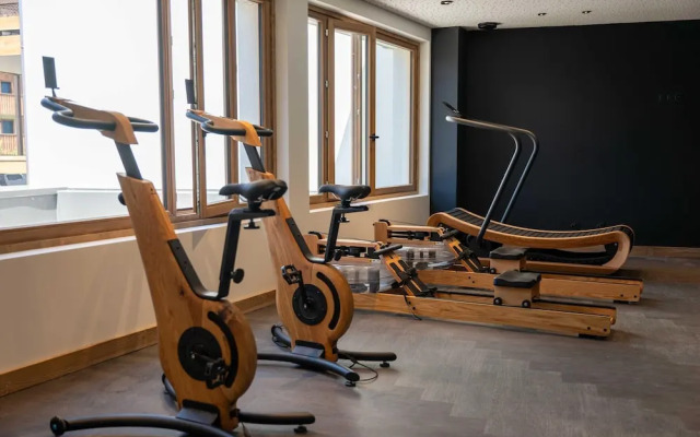 Charming Apt With View 2bd/6p -residence in Mega\"ve