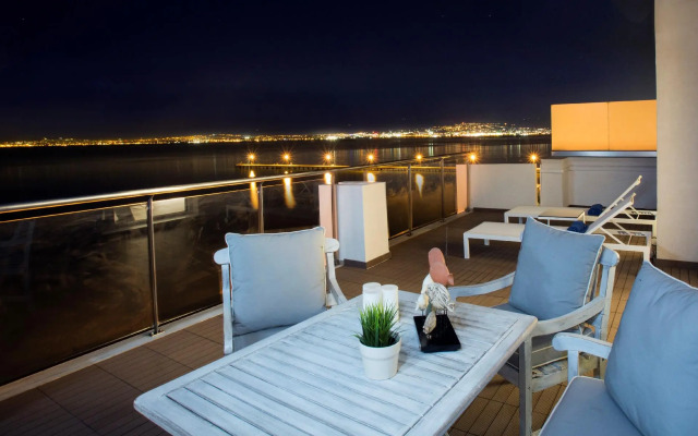 Golden Star City Resort