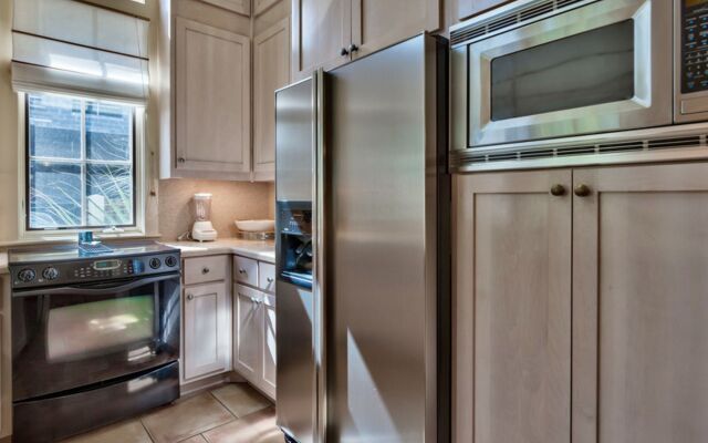 Big Thyme Main House by RedAwning