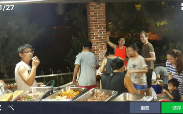 Shuanghui Garden B&B