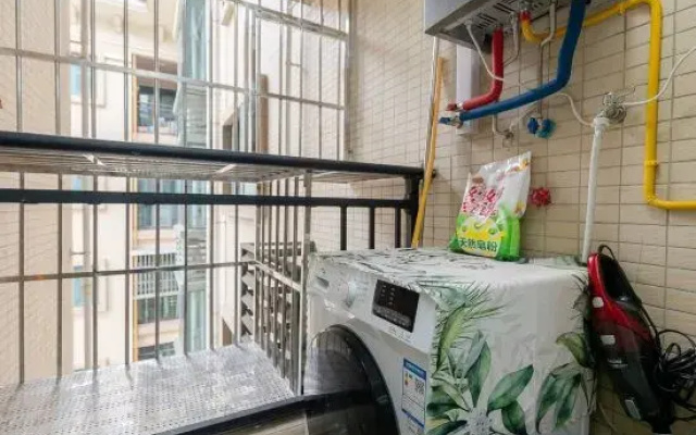 Yanshe Hotel (Meishan Huanglongxi Evergrande Jinbi Tianxia)