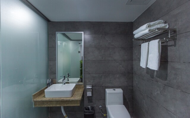 Jun Yue Man Ju Hotel