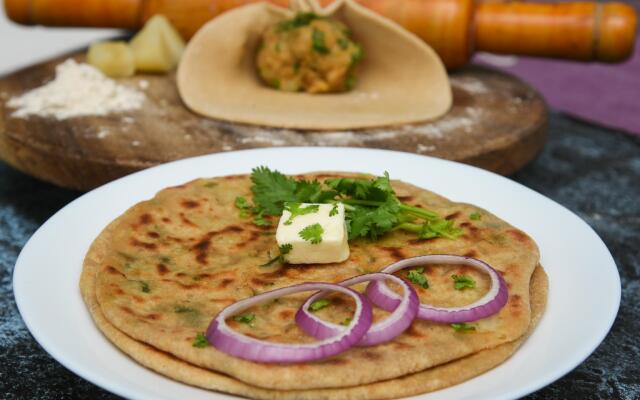 OYO 82125 Hotel Crystal Leaf