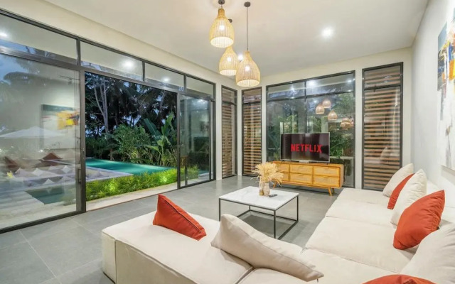 Villa The Kayu by GORO