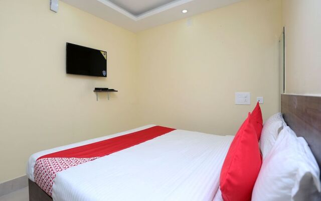 Oyo 15441 Apollo Paradise Guest House