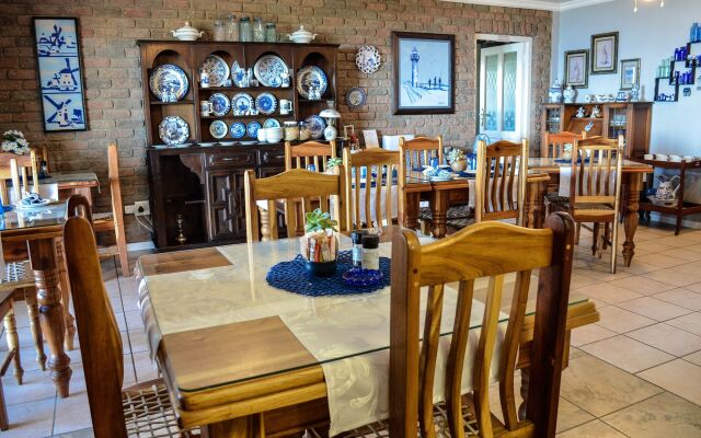 Amzee Bokmakierie Guest House