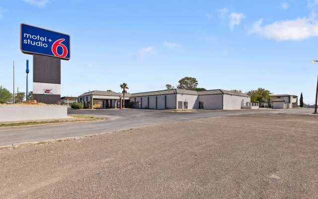 Motel 6 Pecos, TX