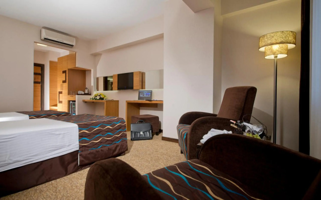 North Point Hotel