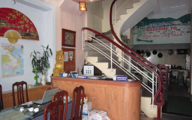 Duc Tuan Hotel