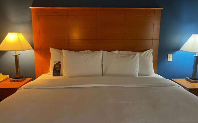 Baymont by Wyndham Brenham