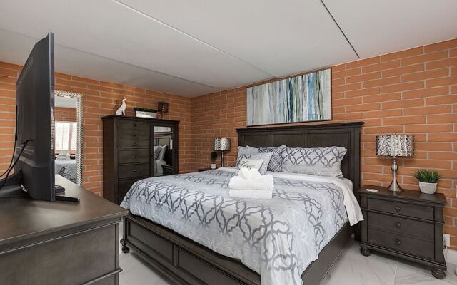 Northland Glam 3BR by Casago