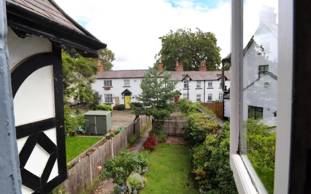 2 Ashby Place