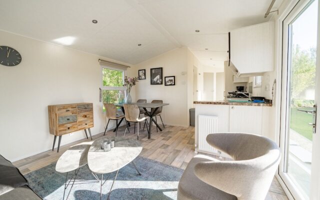 Nice Chalet With Dishwasher, Near Efteling