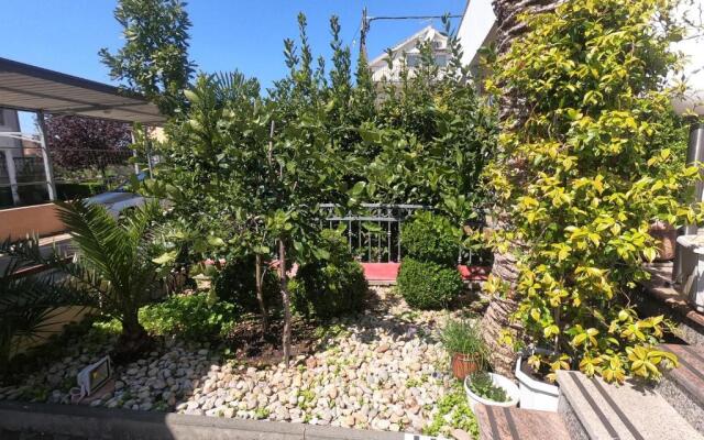 Apartments Ana - 120m from beach