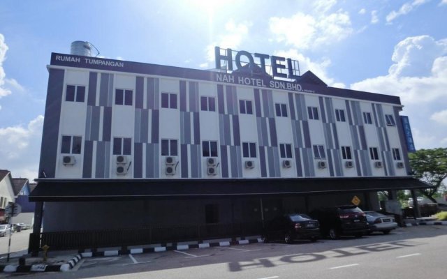 Nah Hotel