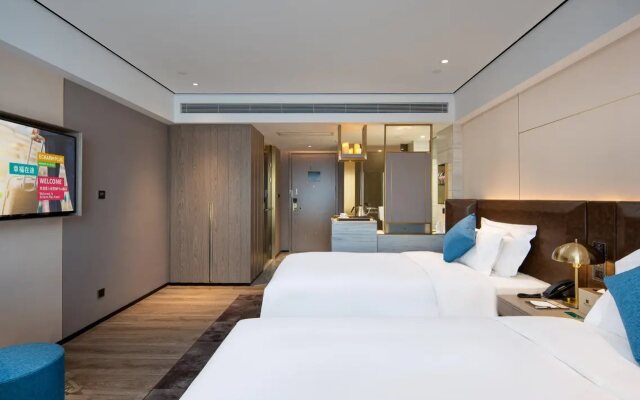 Echarm Plus Hotel