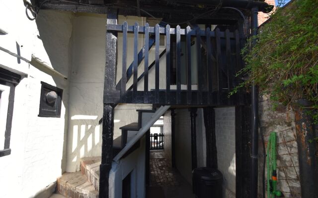 Old Town Bolthole