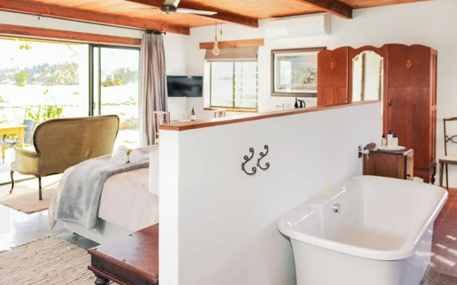 Duikersdrift Winelands Country Escape