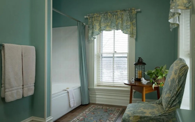 The Inn At Turkey Hill