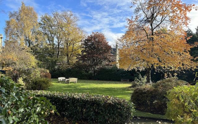 Beautiful one bed Apartment in Glasgow West End