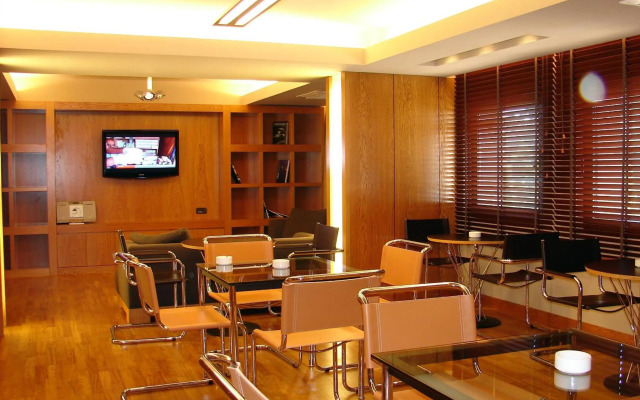 Alexander Beach hotel & Spa