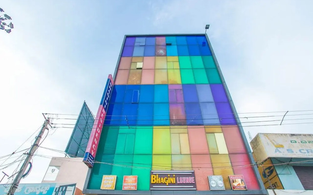 Bheemudu Hotel by OYO Rooms