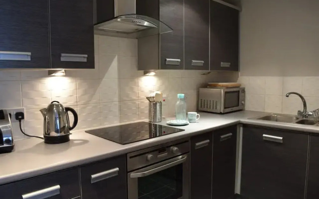 Lovely 2 Bedroom Apartment in Putney