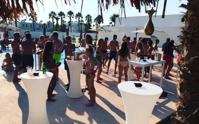 Black Amber Boutique Hotel