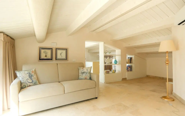 Marina Homes Suite in Syracuse