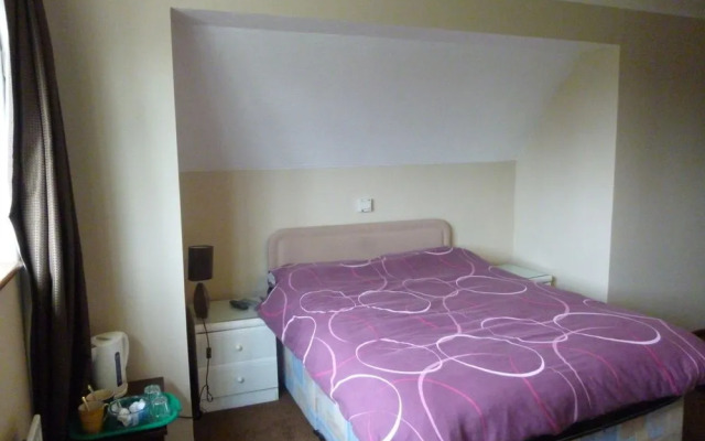 The Lodge Guest House