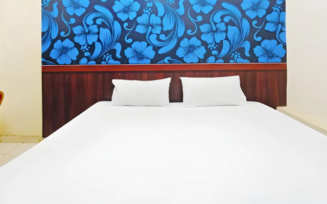 Hotel O Alun-Alun Purwokerto Near Gor Satria Purwokerto Formerly Guest House Blessing