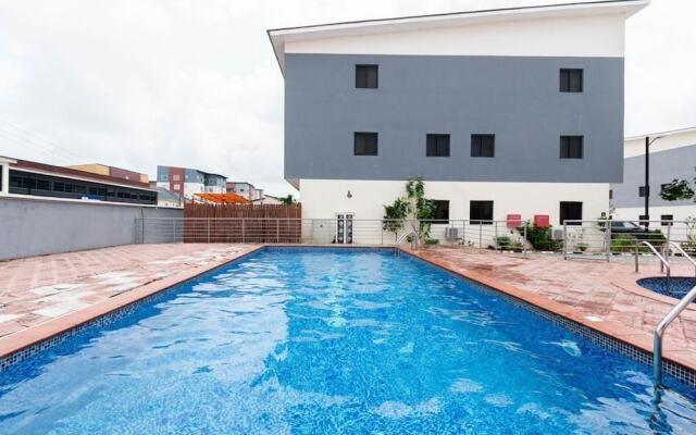 On Ikate Elegushi beach - 3bedroom home