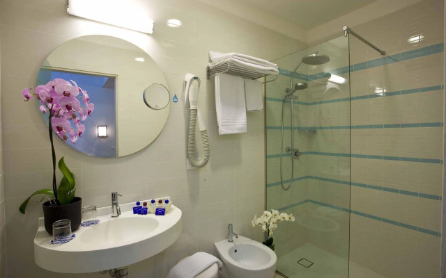 Luxor Beach Boutique Hotel Cattolica
